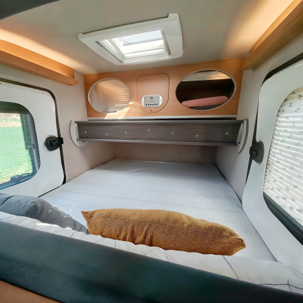 Caretta 1500 interior cama