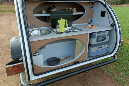 Caravana Caretta 1500 con dos fogones
