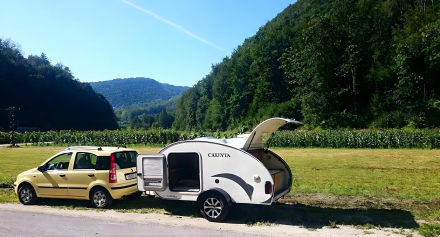 Dormir en minicaravana. Libertad sobre ruedas en minicaravana | Minicaravanas