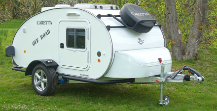 Escapadas de camping con tu mini caravana para dos