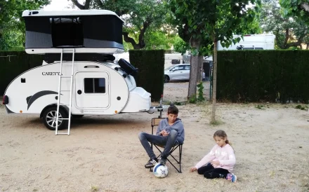 Familia viajando unida