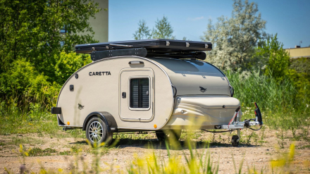 Mini caravana Caretta con techo elevable