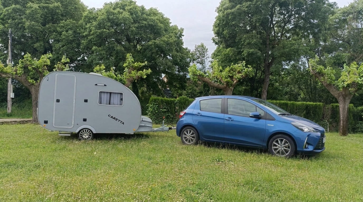 Minicaravana Caretta lista para una escapada en pareja
