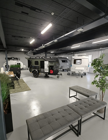 Varias minicaravanas comparadas por equipamiento de serie y nivel de acabados