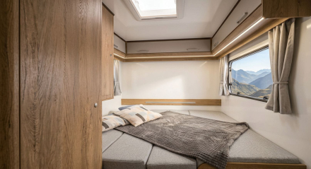 MICRAVAN NT o NTL: versión NTL con cama más grande para dos o para pareja y niño